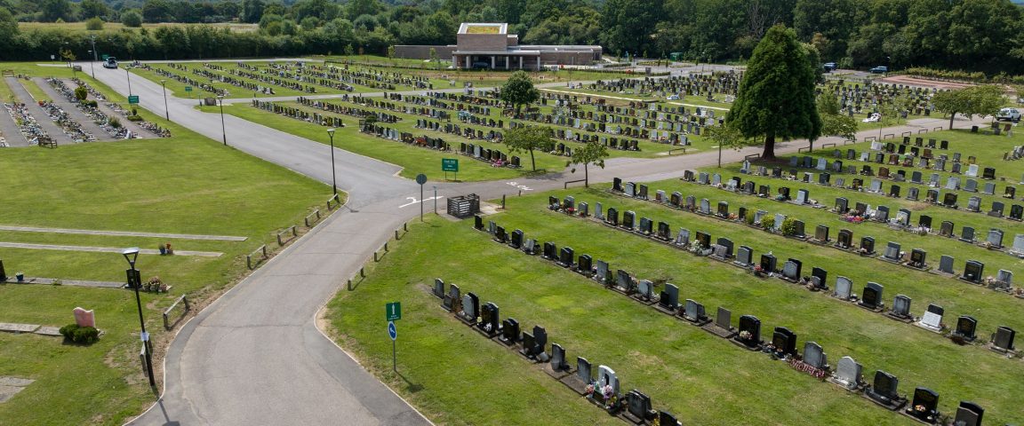 Oakhill Lawn Cemetery